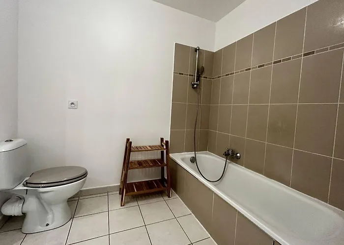 2 Pieces Avec Terrasse Et Garage A - Fr-1-252-201 Lägenhet Antibes